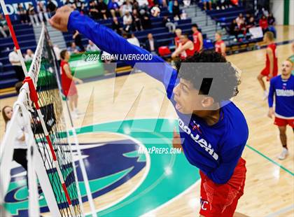 Thumbnail 2 in Fountain-Fort Carson vs. Mountain Vista (CHSAA 5A Semifinal) photogallery.