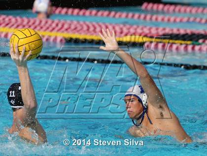 Thumbnail 3 in Carlsbad vs. Ramona (CIF SDS D1 Quarterfinal) photogallery.