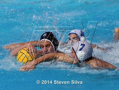 Thumbnail 2 in Carlsbad vs. Ramona (CIF SDS D1 Quarterfinal) photogallery.