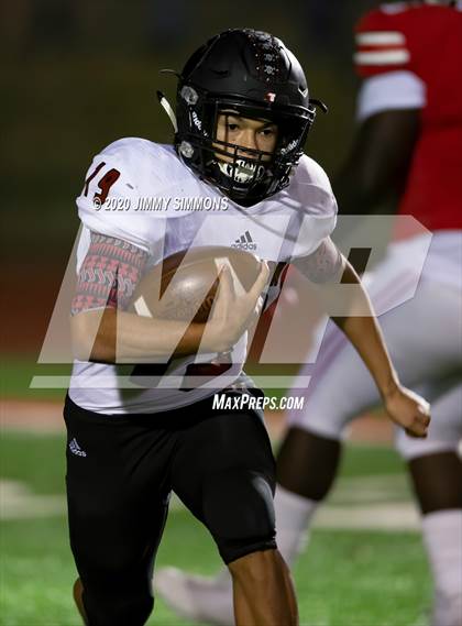 Thumbnail 3 in Jackson @ Chaminade (MSHSAA Class 5 Quaterfinal) photogallery.