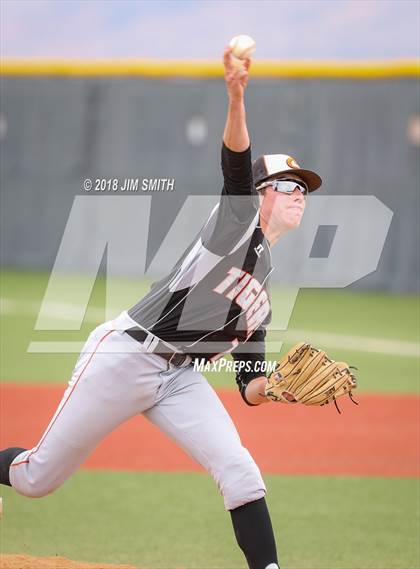 Thumbnail 1 in Eunice @ Capitan (NMAA 3A Quarterfinal) photogallery.
