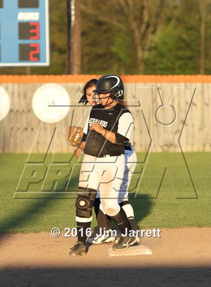 Thumbnail 3 in Hernando vs. Trumann photogallery.