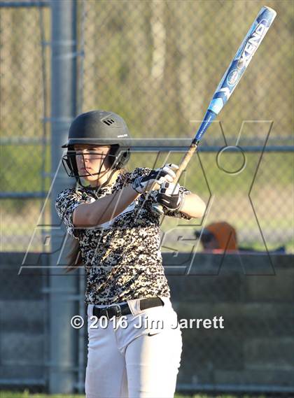 Thumbnail 3 in Hernando vs. Trumann photogallery.