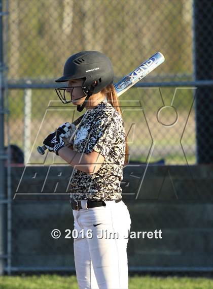 Thumbnail 3 in Hernando vs. Trumann photogallery.