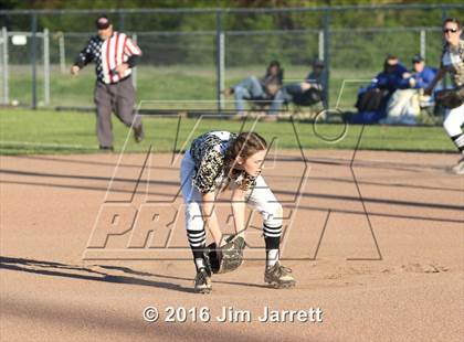 Thumbnail 1 in Hernando vs. Trumann photogallery.