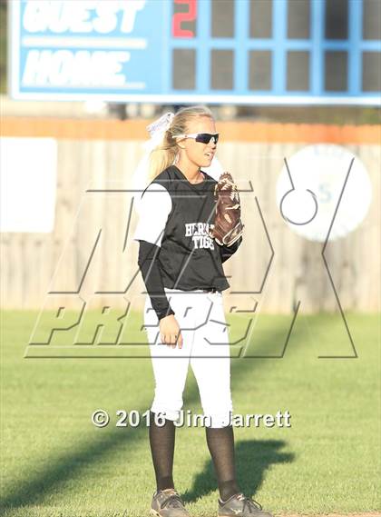 Thumbnail 1 in Hernando vs. Trumann photogallery.