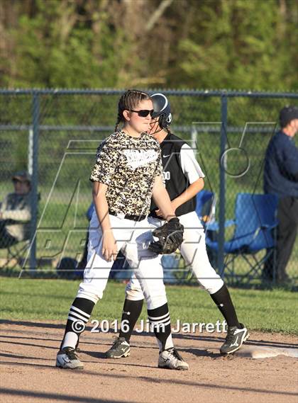 Thumbnail 3 in Hernando vs. Trumann photogallery.