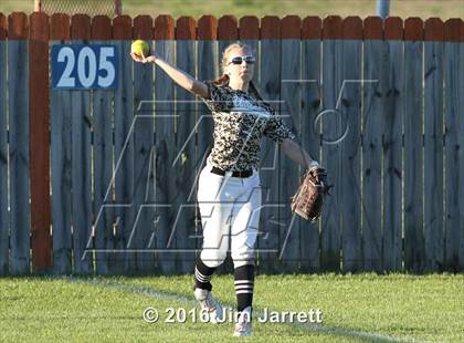 Thumbnail 2 in Hernando vs. Trumann photogallery.