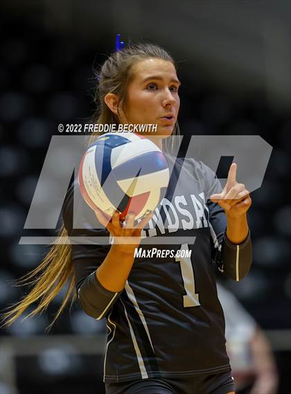 Thumbnail 2 in Leon vs. Lindsay (UIL 2A Semifinal) photogallery.