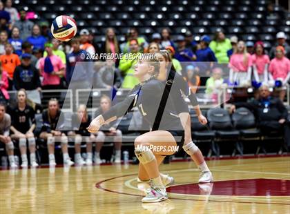 Thumbnail 3 in Leon vs. Lindsay (UIL 2A Semifinal) photogallery.