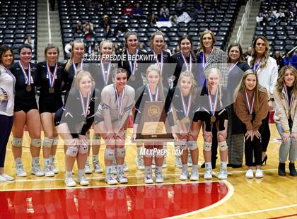 Thumbnail 1 in Leon vs. Lindsay (UIL 2A Semifinal) photogallery.