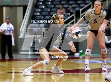 Thumbnail 3 in Leon vs. Lindsay (UIL 2A Semifinal) photogallery.