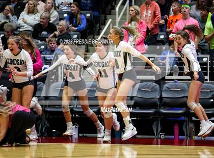 Thumbnail 1 in Leon vs. Lindsay (UIL 2A Semifinal) photogallery.