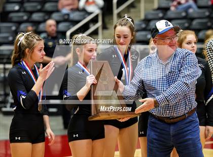 Thumbnail 2 in Leon vs. Lindsay (UIL 2A Semifinal) photogallery.