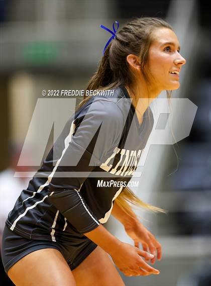 Thumbnail 3 in Leon vs. Lindsay (UIL 2A Semifinal) photogallery.