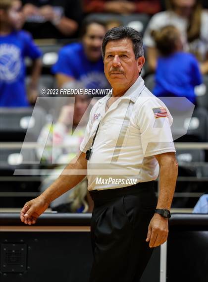 Thumbnail 3 in Leon vs. Lindsay (UIL 2A Semifinal) photogallery.