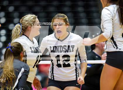 Thumbnail 1 in Leon vs. Lindsay (UIL 2A Semifinal) photogallery.