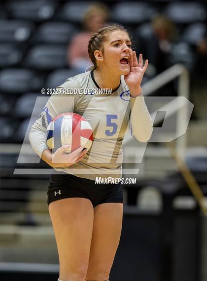 Thumbnail 3 in Leon vs. Lindsay (UIL 2A Semifinal) photogallery.