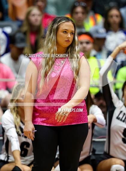 Thumbnail 2 in Leon vs. Lindsay (UIL 2A Semifinal) photogallery.