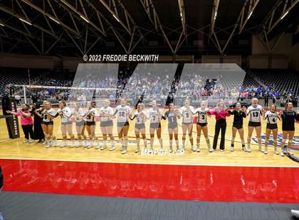 Thumbnail 3 in Leon vs. Lindsay (UIL 2A Semifinal) photogallery.