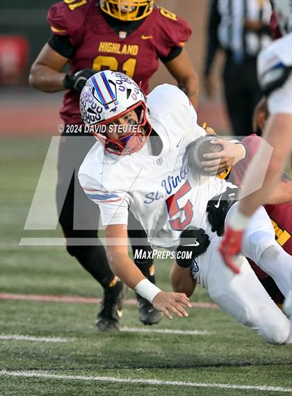 Thumbnail 2 in St. Vincent de Paul vs. Highland (CIF State Div. 4-AA Final) photogallery.