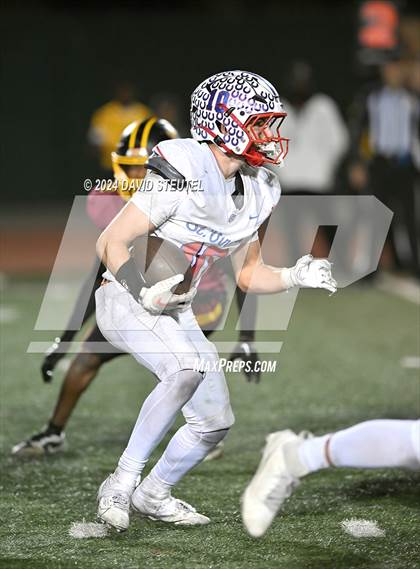 Thumbnail 1 in St. Vincent de Paul vs. Highland (CIF State Div. 4-AA Final) photogallery.