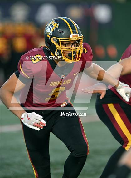 Thumbnail 3 in St. Vincent de Paul vs. Highland (CIF State Div. 4-AA Final) photogallery.