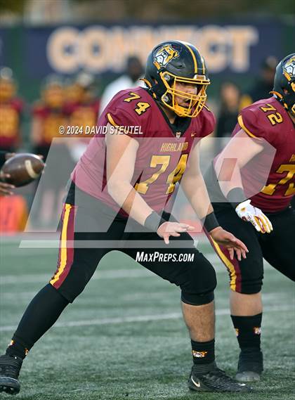Thumbnail 3 in St. Vincent de Paul vs. Highland (CIF State Div. 4-AA Final) photogallery.