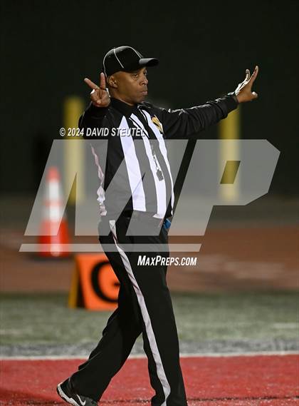 Thumbnail 2 in St. Vincent de Paul vs. Highland (CIF State Div. 4-AA Final) photogallery.