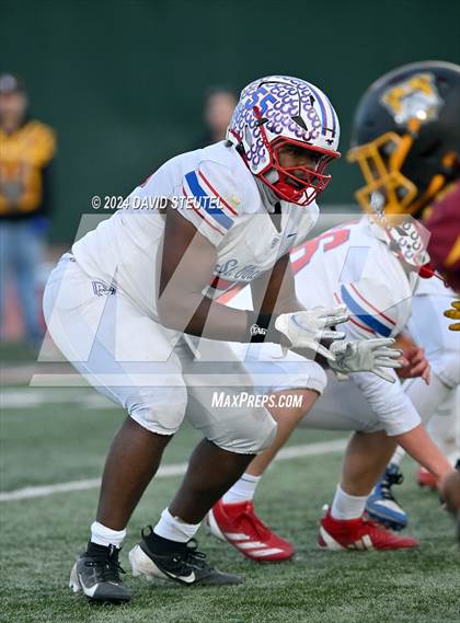 Thumbnail 1 in St. Vincent de Paul vs. Highland (CIF State Div. 4-AA Final) photogallery.