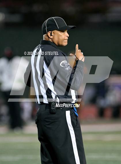 Thumbnail 2 in St. Vincent de Paul vs. Highland (CIF State Div. 4-AA Final) photogallery.