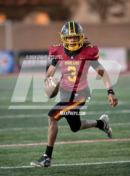 Thumbnail 3 in St. Vincent de Paul vs. Highland (CIF State Div. 4-AA Final) photogallery.