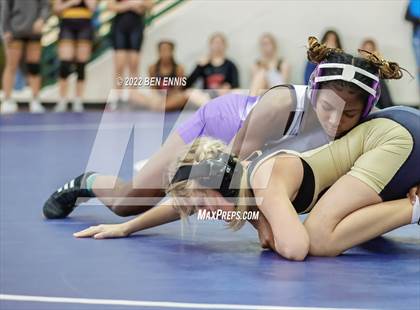 Thumbnail 1 in Raja Bryan Memorial Invitational photogallery.