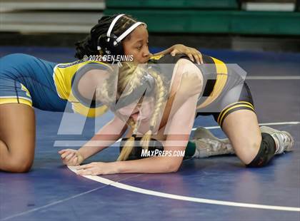 Thumbnail 2 in Raja Bryan Memorial Invitational photogallery.
