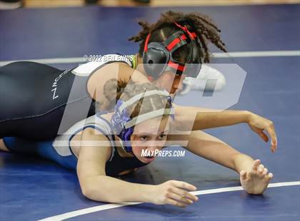 Thumbnail 2 in Raja Bryan Memorial Invitational photogallery.