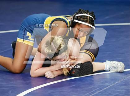Thumbnail 1 in Raja Bryan Memorial Invitational photogallery.