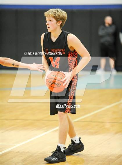Thumbnail 3 in Sam Rayburn vs. La Porte (McDonald's Texas Invitational) photogallery.