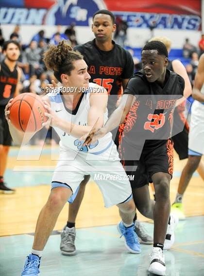 Thumbnail 2 in Sam Rayburn vs. La Porte (McDonald's Texas Invitational) photogallery.