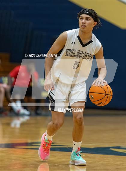 Thumbnail 2 in Western Harnett @ East Chapel Hill (Yellow Jackets Christmas Classic) photogallery.