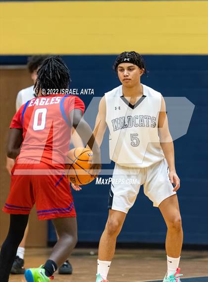 Thumbnail 3 in Western Harnett @ East Chapel Hill (Yellow Jackets Christmas Classic) photogallery.