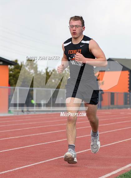 Thumbnail 2 in Fernley League Meet (1600 Meters) photogallery.