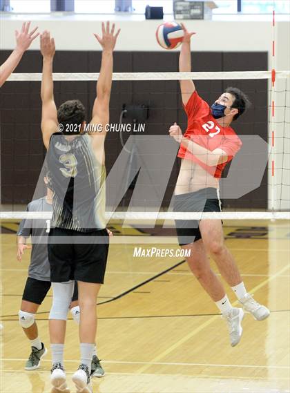Thumbnail 1 in Woodbridge @ Laguna Hills photogallery.