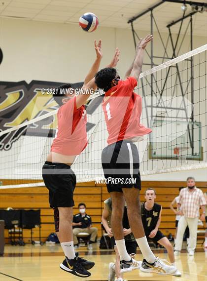 Thumbnail 3 in Woodbridge @ Laguna Hills photogallery.
