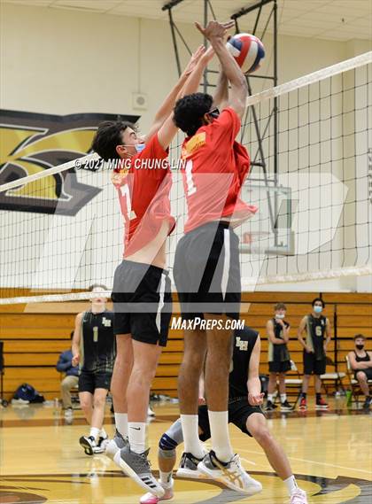 Thumbnail 3 in Woodbridge @ Laguna Hills photogallery.