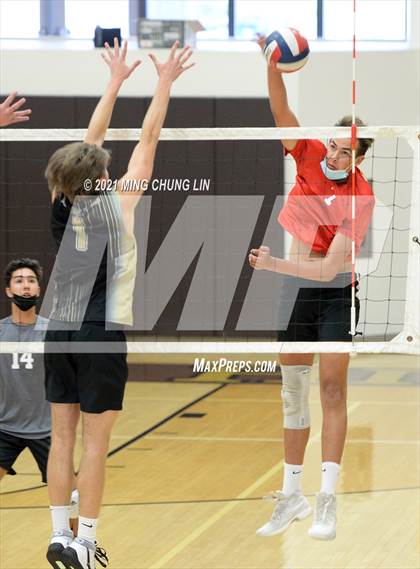 Thumbnail 3 in Woodbridge @ Laguna Hills photogallery.