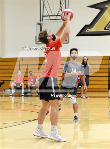 Thumbnail 1 in Woodbridge @ Laguna Hills photogallery.