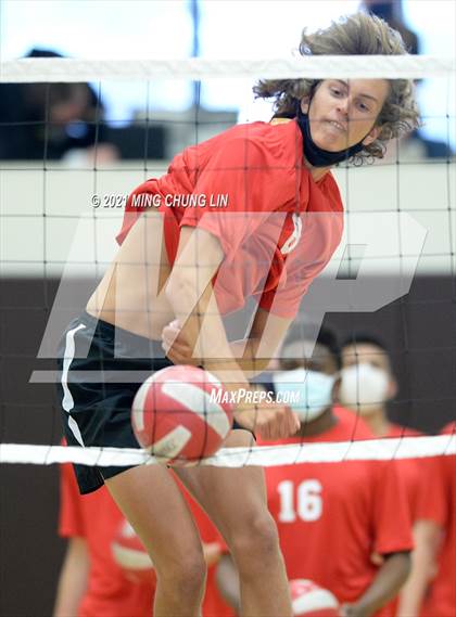 Thumbnail 1 in Woodbridge @ Laguna Hills photogallery.