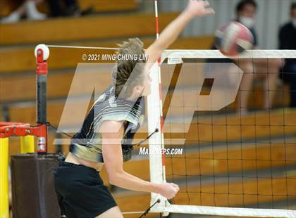 Thumbnail 2 in Woodbridge @ Laguna Hills photogallery.