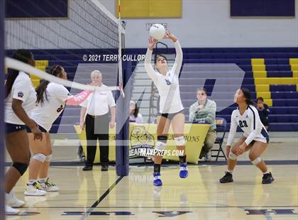 Thumbnail 3 in Juan Diego Catholic @ Summit Academy photogallery.