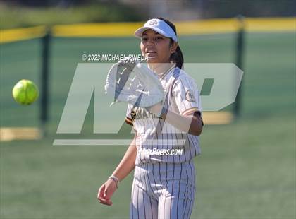 Thumbnail 1 in Northwood @ Laguna Hills photogallery.